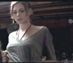 Lover of coffee, cheese, wine, chocolate, recycling, dogs, my 3 gorgeous kids & wonderful hubby. Image Of Daisy Betts