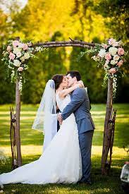 25 Chic And Easy Rustic Wedding Arch Altar Ideas For Diy Brides Elegantweddinginvites Com Blog Orchard Wedding Wedding Arch Wedding Arch Rustic