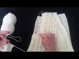 Yelekte Kol Ve Yaka Kesimi Serifenin Orguleri Youtube Yelek Orgu Patikler