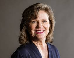 Jaclyn Skinner's Instagram, Twitter & Facebook