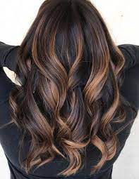 Keep it simple by trusting on the caramel auburn highlights. 40 Perfect Brunette Highlights Hair Color Ideas For 2018 Hair Styles Hair Color Highlights Balayage Hair