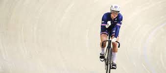 Each rider in the team must lead for one lap of the race. Track Fixes Gear Look Cycle