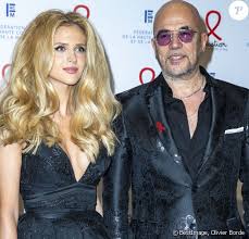 Une fille prénommée seven 45. Pascal Obispo Avec Sa Femme Julie Babydoll Decolletee Pour Une Grande Soiree Purepeople