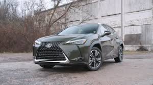 The 2021 lexus ux combines bold design, seamless connectivity and agile performance with the option of an exceptionally efficient hybrid powertrain. 2019 Lexus Ux 200 A High Style Crossover Low On Performance Video Roadshow