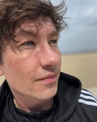 MAIS DELES! Novas foros de nosso alpha, Barry Keoghan, e seu irmão, Eric  Keoghan, postadas em seu Twitter (ou “X”, tanto faz) na tarde de hoje.  #wolfcub #ProudOfBarry 📸