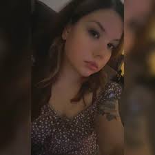 🎶 Tonight's the night 🎶 We're LIVE at 8pm EST