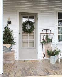 Totally Adorable Winter Porch Decoration Ideas 01 Homedecorish Christmas Porch Decor Winter Porch Decorations Front Porch Decorating