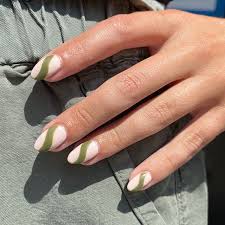 Or using the same colors you can achieve a confetti effect by drawing cute gel nail designs small dots all over the nails. 35 Fall Nail Art Ideas Nail Designs For Autumn 2020 Allure
