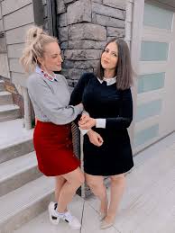 Veronica lodge outfits betty and veronica costumes riverdale halloween costumes betty cooper outfits. Betty Veronica Diy Halloween Costume