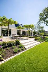 Pin By Steven Machan On What An Entrance In 2020 Cottage Garden Sloped Garden Contemporary Garden