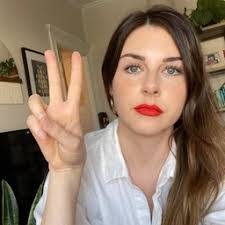 Freda Moon's Instagram, Twitter & Facebook