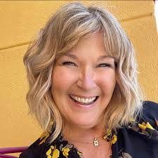 Ashley Proehl's Instagram, Twitter & Facebook