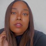 Tamara Stoffel's Instagram, Twitter & Facebook