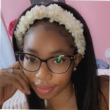 Candice Buckner's Instagram, Twitter & Facebook