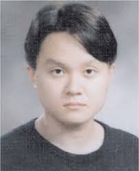 New image multiplexing scheme for compensating lens mismatch and viewing  zone shifts in three-dimensional lenticular displays