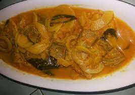 · haluskan bumbu, kemudian tumis sampai harum, tambahkan jg daun kunyit, daun salam, . Resep Gulai Rebung Daging Oleh Lia Warneri Cookpad