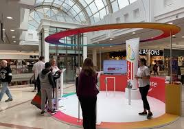 Highpoint shopping centre is a super regional shopping centre located in maribyrnong, victoria, in the western suburbs of melbourne, victoria and is the fourth largest shopping centre in australia. Highpoint Shopping Center 120 200 Rosamond Road Popshop