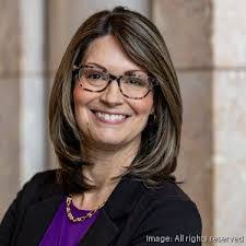 Glenda Noel's Instagram, Twitter & Facebook