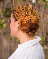 8 Professional Hairstyles For Curly Hair Professional Hairstyles Curly Hair Styles Curly Hair Styles Naturally