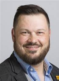 Alex Ricketts's Instagram, Twitter & Facebook