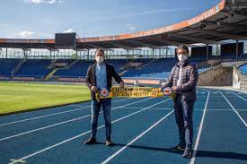 Geldautomat volksbank brawo ist eine deutsche bank mit sitz in braunschweig, niedersachsen. Partnerschaft Von Volksbank Brawo Und Eintracht Braunschweig Verlangert Eintracht Braunschweig