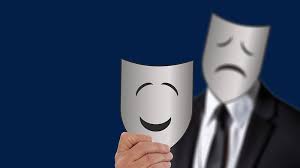 Di balik senyum jesse lingard ada kesedihan mendalam. 15 Kata Kata Pura Pura Bahagia Yang Mengena Di Hati 2021 Poskata