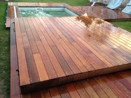 Creation Couverture De Piscine Amovible Transformable En Terrasse Avec Fermeture A Clef Piscine Creation Terrasse Bois Couverture De Piscine Piscine Bois