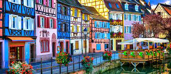 La classement peut se faire également par département et par région. Top 10 Des Plus Belles Villes Francaises Au Bord De L Eau