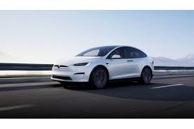 Tesla vertritt aber die auffassung, dass es extreme temperaturen seien, die akkus rasch altern ließen, nämlich kälte bei handys und hitze bei laptops. Facelift Tesla Model X 2021 Mit 1 020 Ps Plaid Antrieb Auto Motor Und Sport