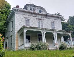 c. 1870 Italianate in Dexter, ME