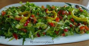 Gemischter Salat Marul Salatasi Karisik Salata Meinerezepte Meinerezeptwelt Turkische Kuche Turkische Rezept Turkisches Essen Rezepte Gemischter Salat Rezepte