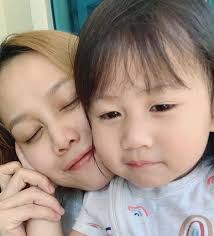 Nama anak perempuan islam ini diambil dari salah satu istri rasulullah, hindun binti hudzaifah. Memang Copy Paste Muka Eshaal Syantikkk Sangat Berita Kopak Media