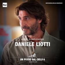 Il cast della fiction un passo dal cielo 6 ritroverà alcuni tra i nomi dei consueti attori e personaggi. Uskuqg211qpgnm