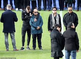 John thys/afp via getty images) vichai's son aiyawatt then took over king power. Leicester City Helicopter Crash Prince William Pays Tribute To Owner Daily Mail Online