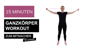 Dein workout für zuhause wird mit einer beinübung abgeschlossen, die die gesamte muskulatur im unterkörper aktiviert: 15 Min Ganzkorper Workout Frauen Zirkeltraining Fur Zuhause Anfanger