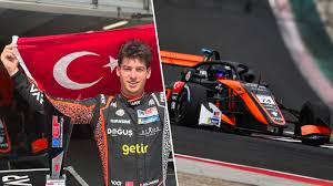 20.12.2021 · edinilen son dakika gelişmesine göre espordan gelerek gerçek yarışlarda büyük zaferler kazanan genç yarış pilotu cem bölükbaşı, formula 2'de deneme sürüşlerinde başarılı. Cem Bolukbasi Ndan F1 Yolunda Yeni Galibiyet Shiftdelete Net