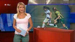 Dionne stax gaat weer een programma voor omroep max presenteren. Dionne Stax Wiki