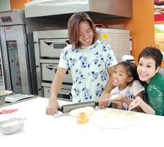 Việt hương giống như một người em của tôi, cô ấy rất thông minh. Viá»‡t HÆ°Æ¡ng La Ai Tiá»ƒu Sá»­ Sá»± Nghiá»‡p Va Ä'á»i TÆ° Ná»¯ Diá»…n Vien Hai