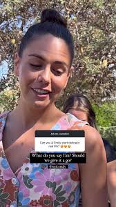 Is Emily Weir in A Relationship