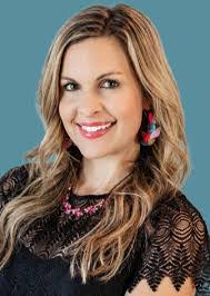 Sarah Toribio's Instagram, Twitter & Facebook