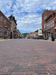 Deadwood, SD Getaway Guide: Where to Stay, What to Do & What to Eat - Aimee  Burmester