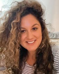 Danielle Derby l Philly Blogger (@younganxiousandthriving) • Instagram  photos and videos