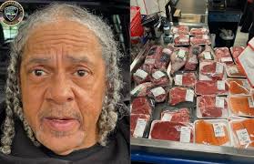 Waterbury man accused of stealing over $600 worth of meat and seafood from  Shop Rite in #Southbury, police say ⬇️