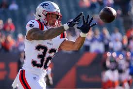 'I'm so thankful that God just allowed us to cross paths.' Encounter  provides a glimpse of Patriots rookie TreVeyon Henderson - The Boston Globe