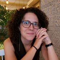 Amanda Bly's Instagram, Twitter & Facebook