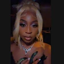 Hallie Wolfe's Instagram, Twitter & Facebook