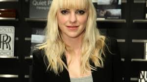 Foto: Anna Faris interpretou Lashawn Malone em 'Brokeback Mountain', em  2005. A atriz também estrelou com Uma Thurman e Luke Wilson o longa 'My  Super Ex-Girlfriend' um ano depois