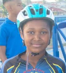 Elisha Greene Jnr, Melina Lopez win two-lap races in youth cycling