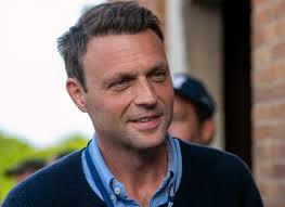 A SIMILAR HIND END TO BAAEED=