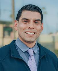 Vista Camera de Comercio Revista Primavera 2024 by vistachamberofcommerce